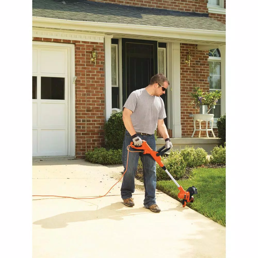 Trimmers BLACK+DECKER 14 In. 6.5-Amp Corded Electric Straight Shaft Single Line 2-in-1 String Grass Trimmer/Lawn Edger - Image 3
