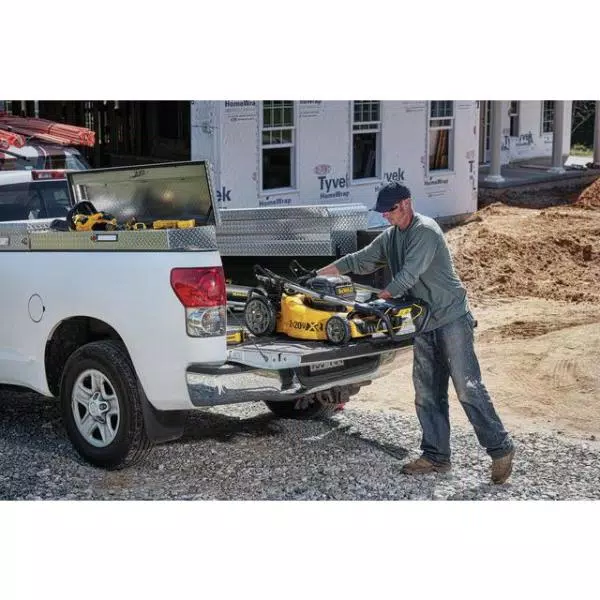 Lawn Mowers DEWALT 20 In. 20V MAX Lithium-Ion Cordless Walk Behind Push Lawn Mower With (2) 9.0Ah Batteries And Charger Included 9 Lawn Mowers DEWALT 20 In. 20V MAX Lithium-Ion Cordless Walk Behind Push Lawn Mower With (2) 9.0Ah Batteries And Charger Included - Image 9