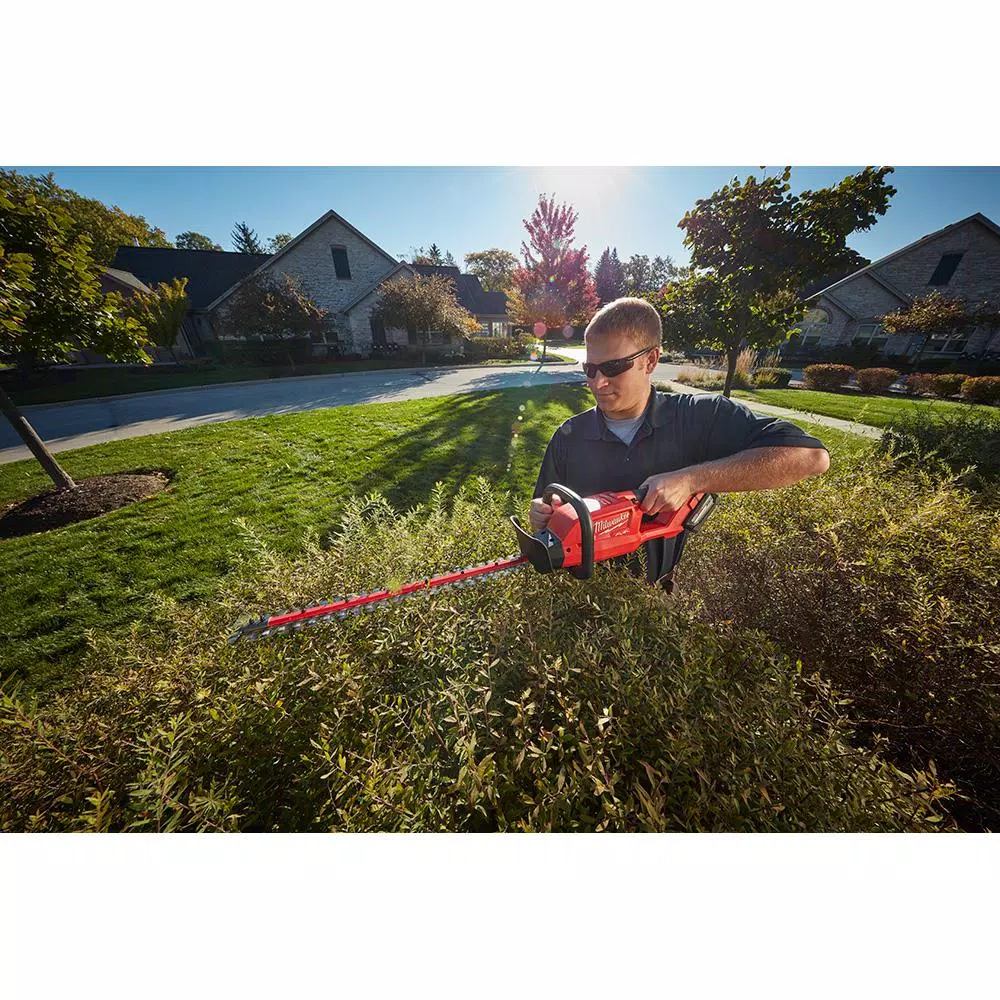 Trimmers Milwaukee M18 FUEL 24 In. 18-Volt Lithium-Ion Brushless Cordless Hedge Trimmer Kit With 8.0 Ah Battery And Rapid Charger 11 Trimmers Milwaukee M18 FUEL 24 In. 18-Volt Lithium-Ion Brushless Cordless Hedge Trimmer Kit With 8.0 Ah Battery And Rapid Charger - Image 11